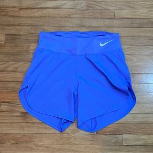 NIKE RUN SHORTS